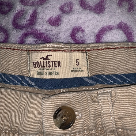 Shorts - Picture 3 of 3